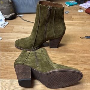 Frye Olive Green Suede Heeled Boots New Without Tags